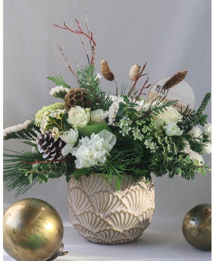 Amarina Delight Christmas Arrangement