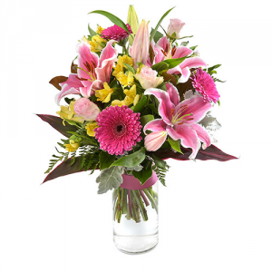 Amazing Day Bouquet fresh arrangement price reflects picture shown only one size