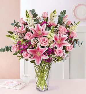 Amazing Mom Bouquet™ in Valley City, OH | HILL HAVEN FLORIST & GREENHOUSE Amazing Mom Bouquet™ in Valley City, OH | HILL HAVEN FLORIST & GREENHOUSE