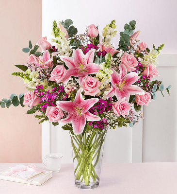 Amazing Mom Bouquet™ '19 Arrangement in Croton On Hudson, NY | Cooke's Little Shoppe Of Flowers