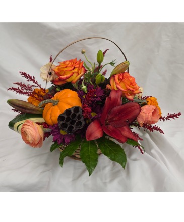 Amber Dream Fresh basket arrangement in Bolivar, MO | The Flower Patch & More