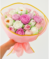 Amour Blooms Edible Arrangement 