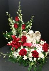 Angel in Heaven Fureral tribute of Red Roses, Whit Mums, and White Snapdragon