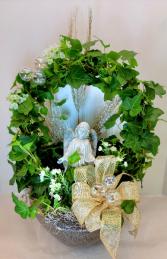 Angel Of Light Ivy Wreath 