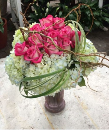 Angels Kiss Fresh Vase