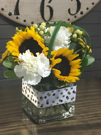 ANY OCCASION SUNFLOWER FRESH IN A CUBE