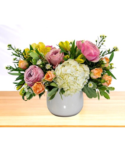 Apricot Spritz Ceramic Pot Arrangement