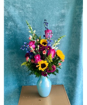 AQUA ESCAPADE FLOWER ARRANGEMENT