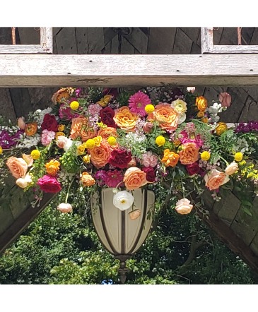 Arch Piece Event Arch in Allegan, MI | Allegan Floral and Gifts