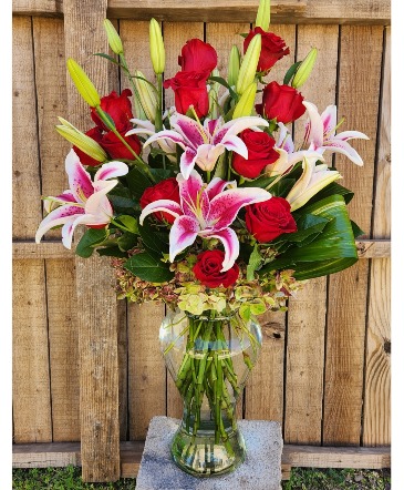 Ardent Expressions (Premium) Fresh Floral Arrangement  in Carlsbad, NM | Angee's Flowers
