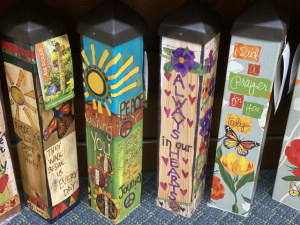 Art Pole 20" in Jefferson, IA | Fudge's Flowers and Gifts Art Pole 20" in Jefferson, IA | Fudge's Flowers and Gifts