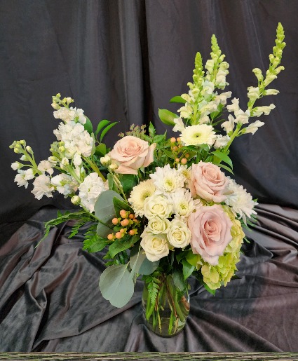 McKenzie Premium Vase of Flowers 