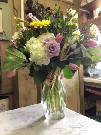 Assorted fresh floral vase Everyday