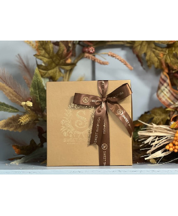 Assorted Signature Truffles Gourmet Chocolates in Darien, CT | DARIEN FLOWERS