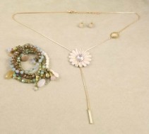 Assorted Vintage Jewelry 