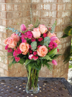 Aurora Borealis with Mixed Roses in College Station, TX | UNIVERSITY FLOWERS & GIFTS Aurora Borealis with Mixed Roses in College Station, TX | UNIVERSITY FLOWERS & GIFTS