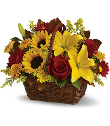 SUNFLOWERS AND LILIES BASKET 