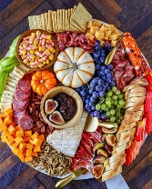 AUTUMN CHARCUTERIE BOARD 