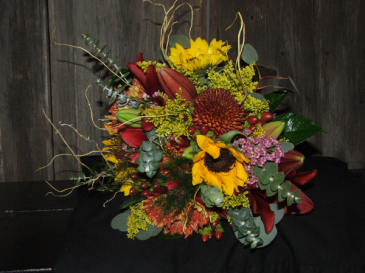 Autumn Embrace Wedding Flowers in Herndon, PA | BITTERSWEET DESIGNS BY LORRIE