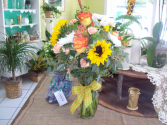 Autumn kissed Mixed flower vase with roses, all around style