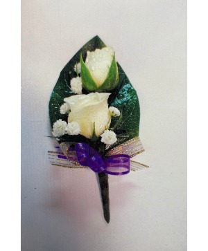 B7 White Spray Roses Boutonniere  