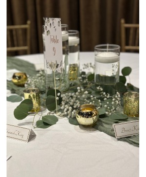 Baby's Breath and Eucalyptus Guest Table Decor