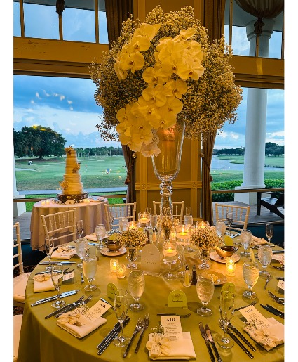 Baby's breath with touch of orchids