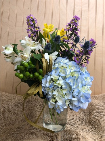 BACK TO SCHOOL WOODBURY'S ORIGINAL in Springfield, VT | WOODBURY FLORIST