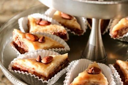 Baklava There are 2 piece, 4 piece, 12 piece, 20 piece