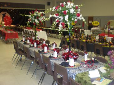 BANQUET TABLE WEDDING