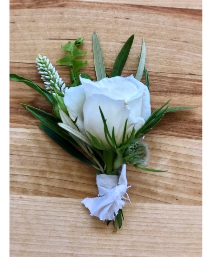 Basic White Boutonniere