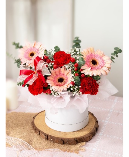 Red Carnations flowerbox  