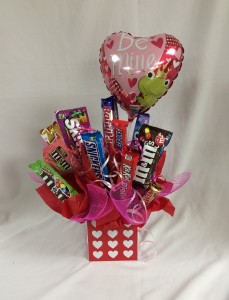 V100 - Be Mine Candy Bouquet
