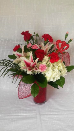 valentine flower arrangements