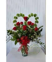 Be My Valentine  Dozen Roses Premium 