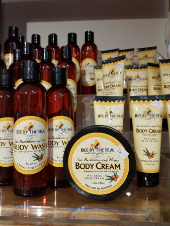 BEE BY THE SEA With sea buckthorn and honey