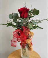 Bear Hug Single Rose Vase