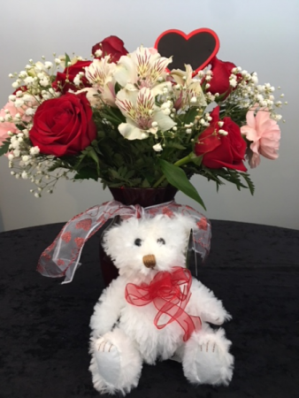 Bear Loveable Mixed Flower vase with bear