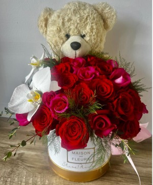 Bear with flowers Box 