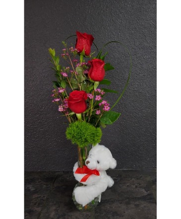 Bear-y Special Roses Fresh Floral Arrangement in Carlsbad, NM | Angee's Flowers Bear-y Special Roses Fresh Floral Arrangement in Carlsbad, NM | Angee's Flowers