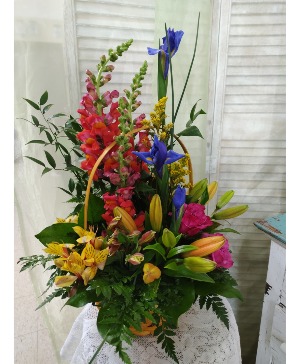 Beatrice Basket Arrangement