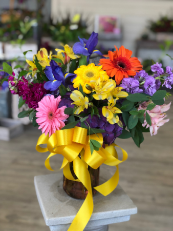 Beautiful Day Vase Arrangement in Mattapoisett, MA | Blossoms Flower Shop