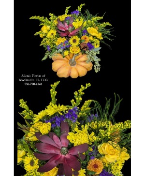 Beautiful Harvest Gourd  Fresh cut flowers 