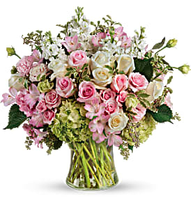 Beautiful Love Bouquet in Arlington, TX | Wilsons in Bloom Beautiful Love Bouquet in Arlington, TX | Wilsons in Bloom