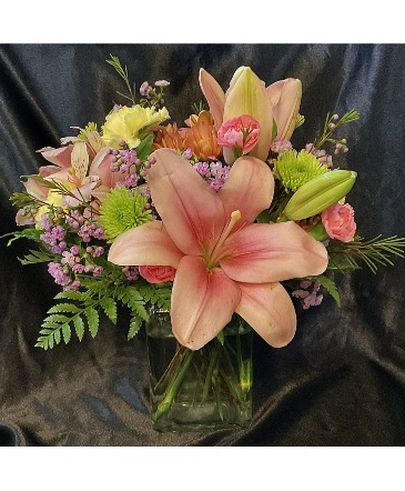 Beautiful Memories Bouquet Fresh in Osage, IA | Osage Floral & Gifts