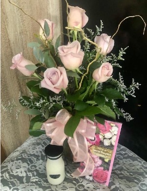 A Beautiful Mom FLOWERS CANDLE & HANDWRITTEN CARD