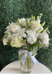 Beautiful White Floral Arrangemet 