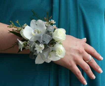 Beautiful White Wristlet