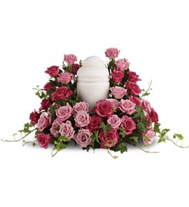Bed of Roses T23-2A in Fort Worth, TX | DAVIS FLORAL DESIGNS Bed of Roses T23-2A in Fort Worth, TX | DAVIS FLORAL DESIGNS
