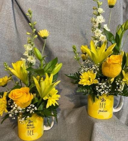 Bee Mugs Fresh flowers